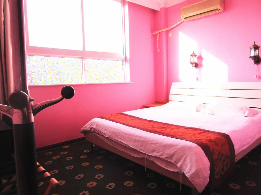 25°C Four Season Youth Hostel Qingdao Exterior foto